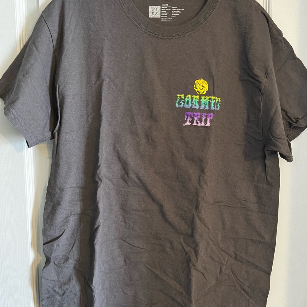 Graphic tee